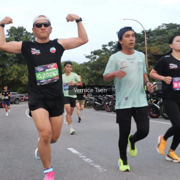 Runner Photo 3760986