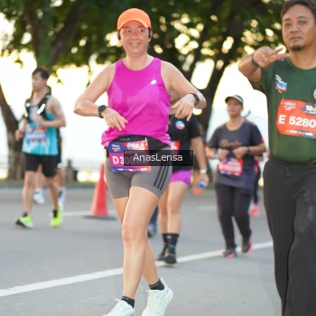 Runner Photo 3761003