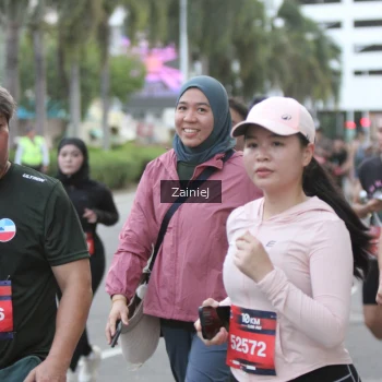 Runner Photo 3761010