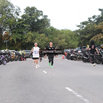 Runner Photo 3761355