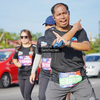 Runner Photo 3761591