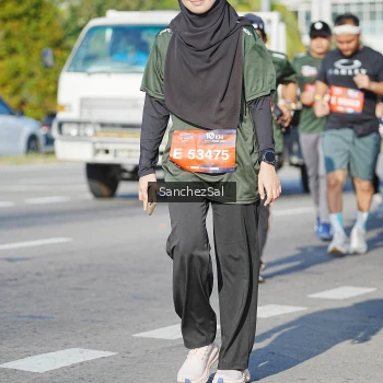 Runner Photo 3761694