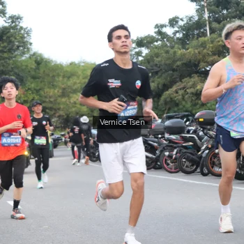 Runner Photo 3761869