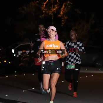 Runner Photo 3761909