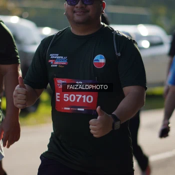 Runner Photo 3762021