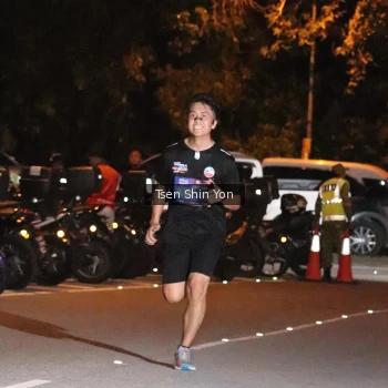Runner Photo 3762091