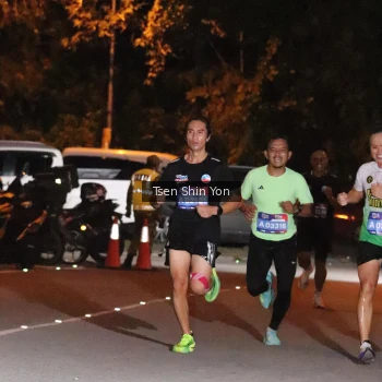 Runner Photo 3762195