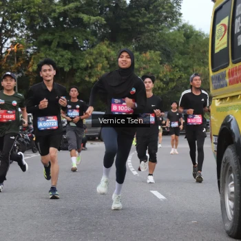 Runner Photo 3762216