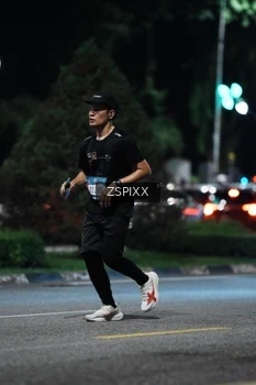 Runner Photo 3762368