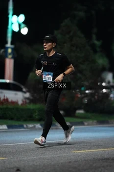 Runner Photo 3762384