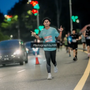 Runner Photo 3762590