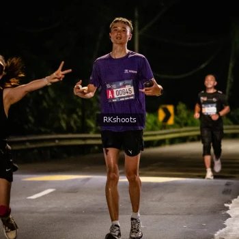 Runner Photo 3762654