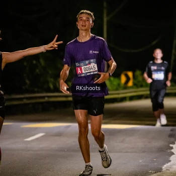 Runner Photo 3762655