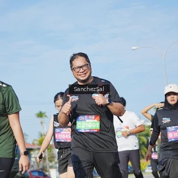 Runner Photo 3762710