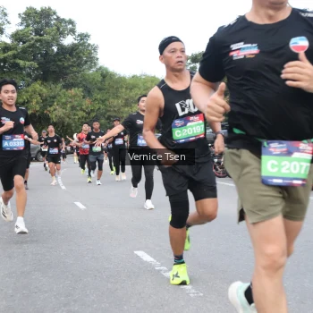 Runner Photo 3762723