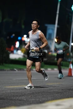 Runner Photo 3762735