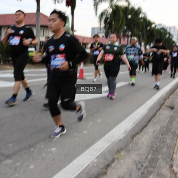 Runner Photo 3762756