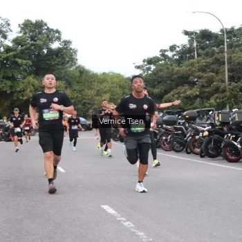 Runner Photo 3762908