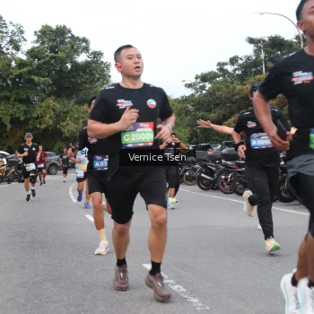 Runner Photo 3762921