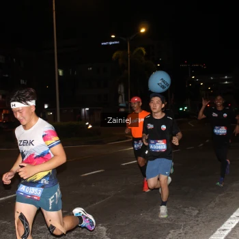 Runner Photo 3762975