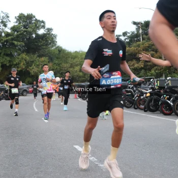 Runner Photo 3762985