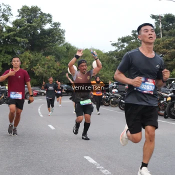 Runner Photo 3763149