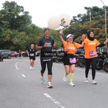 Runner Photo 3763317