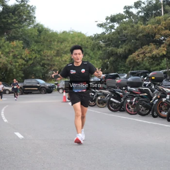 Runner Photo 3763455