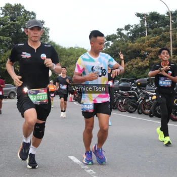 Runner Photo 3763724