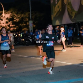 Runner Photo 3763728