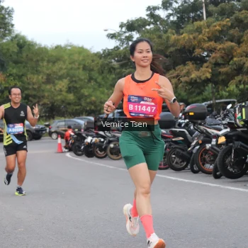 Runner Photo 3763766