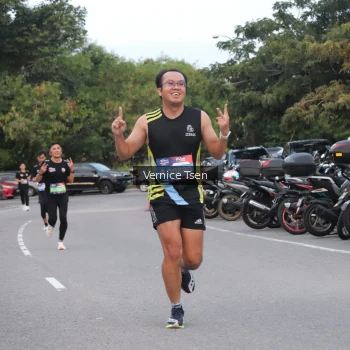 Runner Photo 3763790