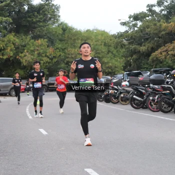 Runner Photo 3763877