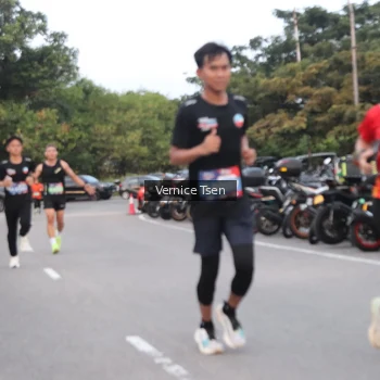 Runner Photo 3764019