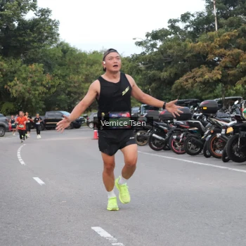 Runner Photo 3764179