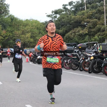 Runner Photo 3764298