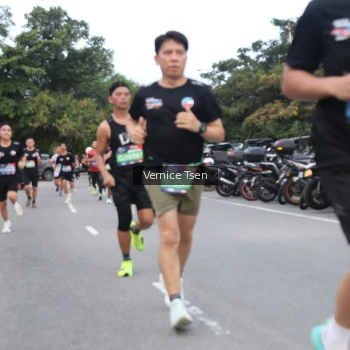 Runner Photo 3764465