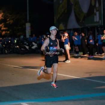 Runner Photo 3764570