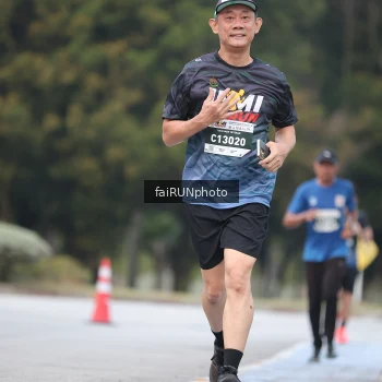 Runner Photo 3764624