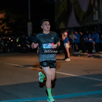 Runner Photo 3764659