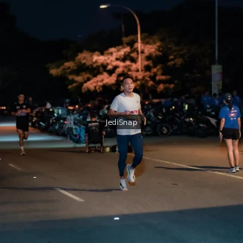 Runner Photo 3764737