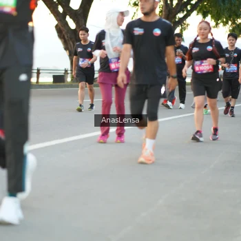 Runner Photo 3764825