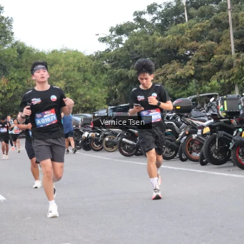 Runner Photo 3764908