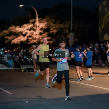 Runner Photo 3765014
