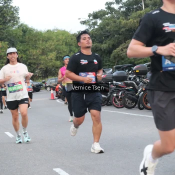 Runner Photo 3765039