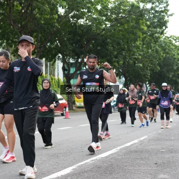 Runner Photo 3765059