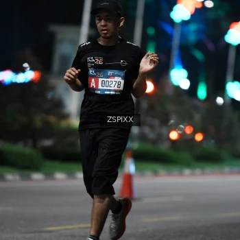 Runner Photo 3765244