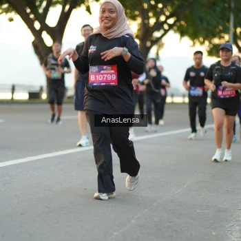 Runner Photo 3765275