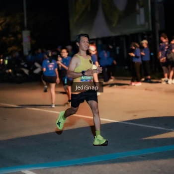 Runner Photo 3765313