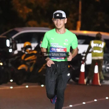 Runner Photo 3765318